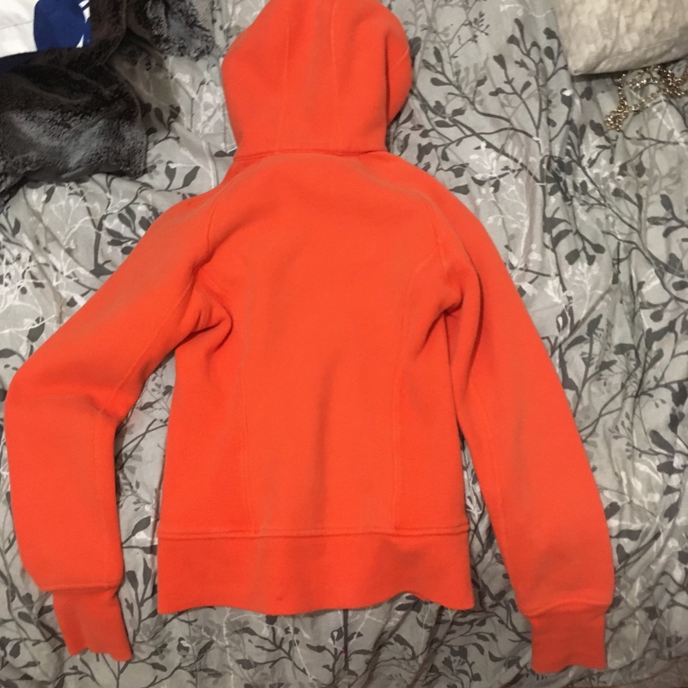 Lululemon sweaters